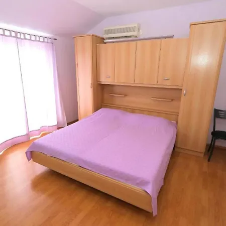 公寓 Trogrlic 赫瓦尔